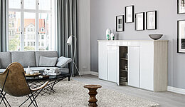 Sideboard nach Maß mit Türenfronten aus weißem Glas